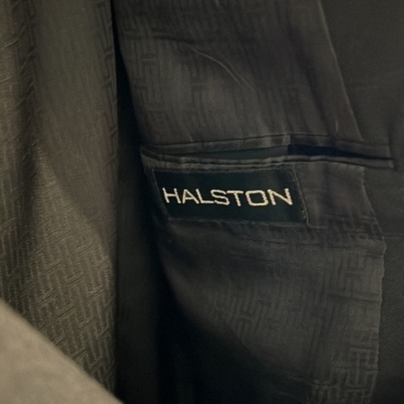 Halston 2 Button Wool Blazer - Picture 7 of 7